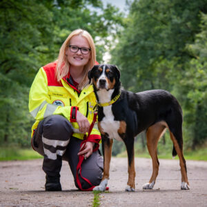 Große Schweizer Sennen Hündin, Flächensuchhund, Verbaler, Rettungshund